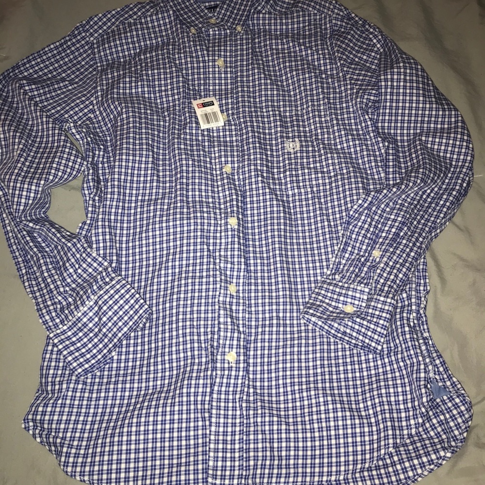 NWT Men’s Blue/White Long Sleeve CHAPS Shirt Small